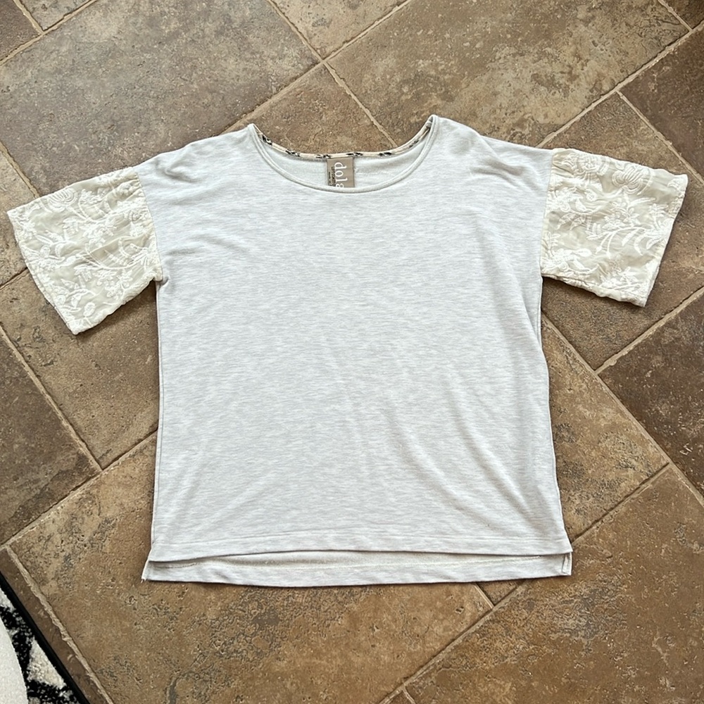 Anthropologie Dolan embroidered lace bell sleeve top size medium
